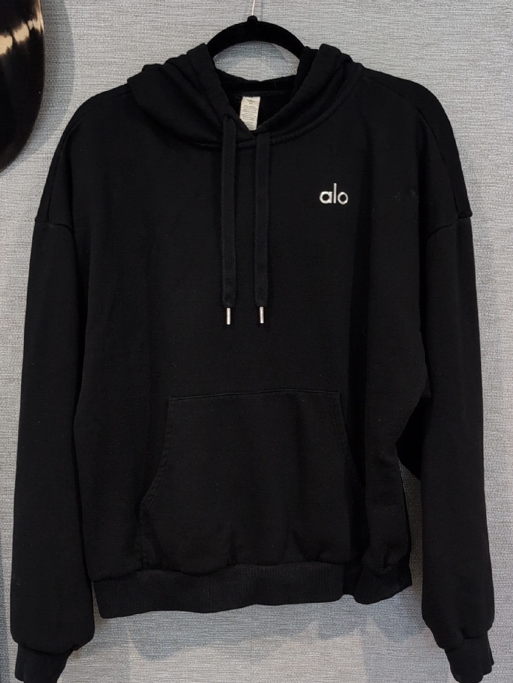 ALO Yoga Black Crewneck Hoodie Sweatshirt